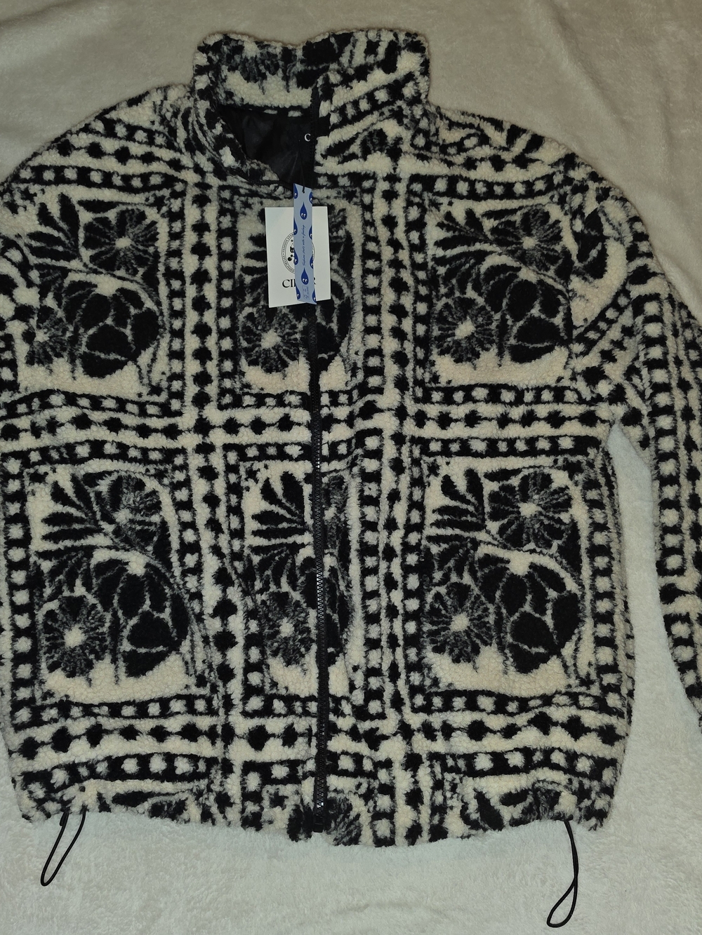 Cider Black & Cream Sherpa Jacket Size M